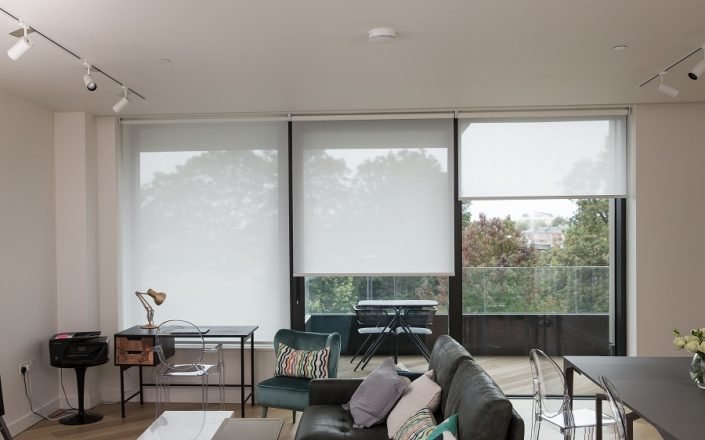 Cortinas roller vs. otros tipos de persianas Cortinas roller vs. otros tipos de persianas